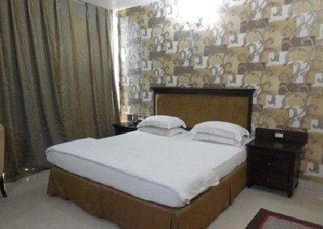 Hotel One Place Hyderabad Bagian luar foto